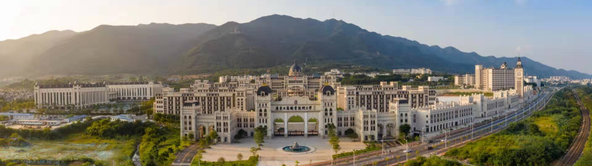 俯瞰校园（一）